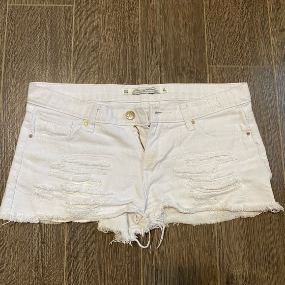 Shorts - Picture 1 of 3